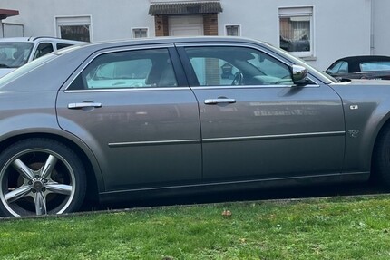 Chrysler 300 C 227.225 km 2.100 € Gilserberg 34630