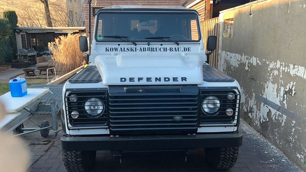 Land Rover Defender 40.000 km 69.500 € Hamburg 22159