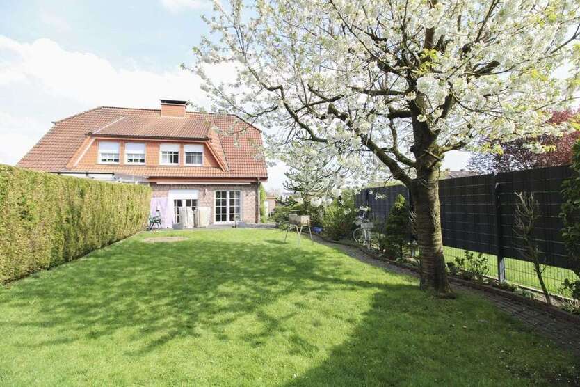 Haus zum Kaufen in Oelde 375.000 € 98.26 m²