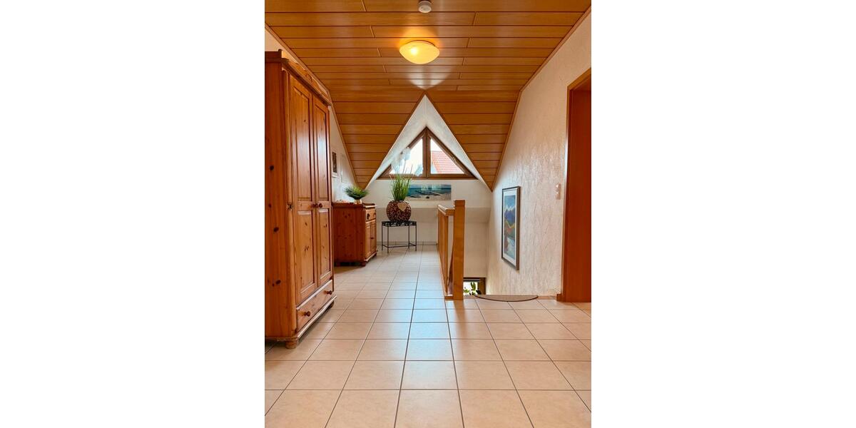 Einfamilienhaus Gersheim - 6 Zimmer, 155 m&sup2;, 439.000&euro; | Angebot:26939548