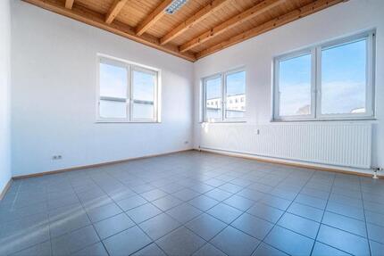 Gewerbeobjekt Regenstauf - 11&euro; | Angebot:24630866