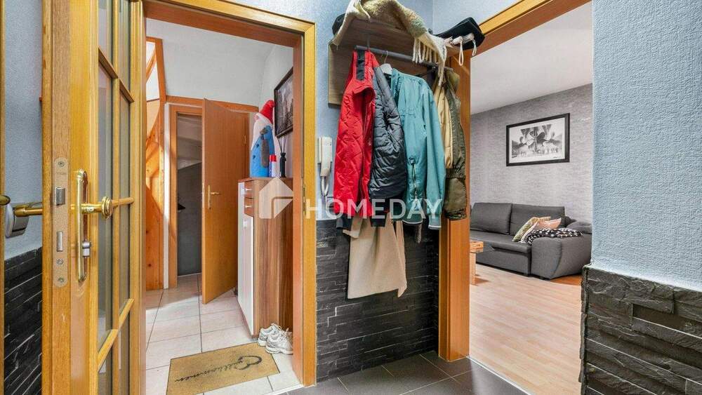 Charmante Doppelhaushälfte mit großem Grundstück und modernem Wohnkomfort 6 zimmer