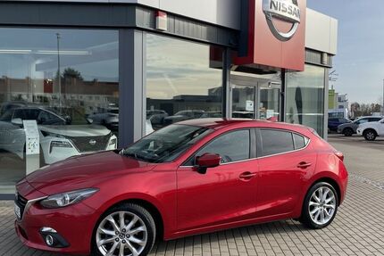 Mazda 3 89.200 km 12.490 &euro; Magdeburg 39120