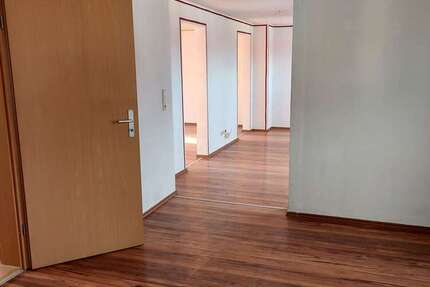 Wohnung zum Mieten in Bitterfeld-Wolfen 423 € 65 m²