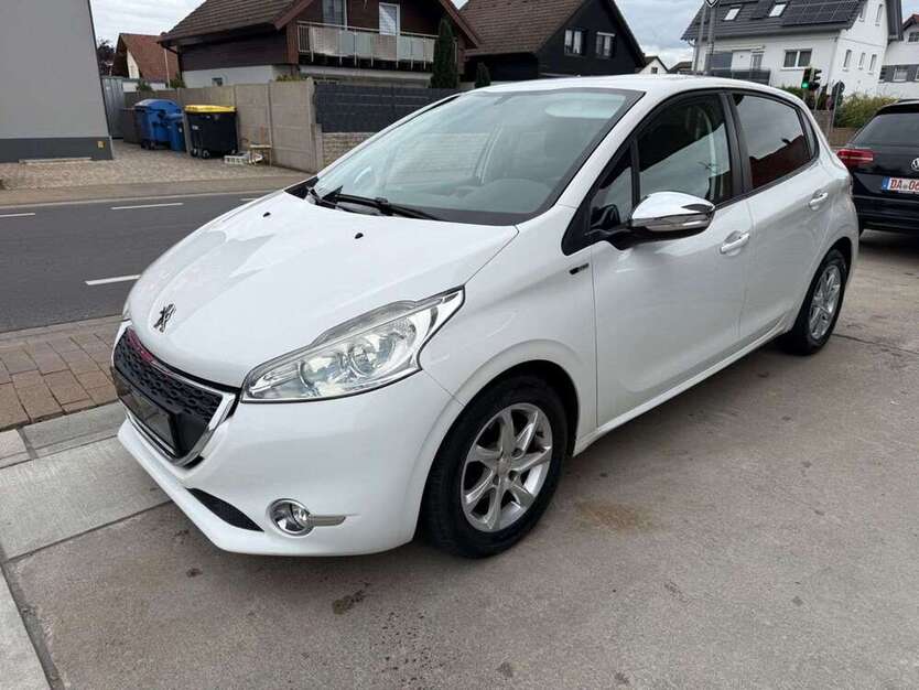 Peugeot 208 107.000 km 5.490 € Schaafheim 64850