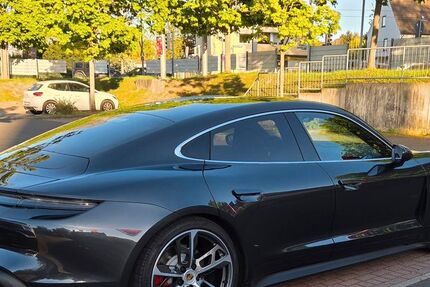 Porsche Taycan 39.000 km 57.000 &euro; Kassel 34117
