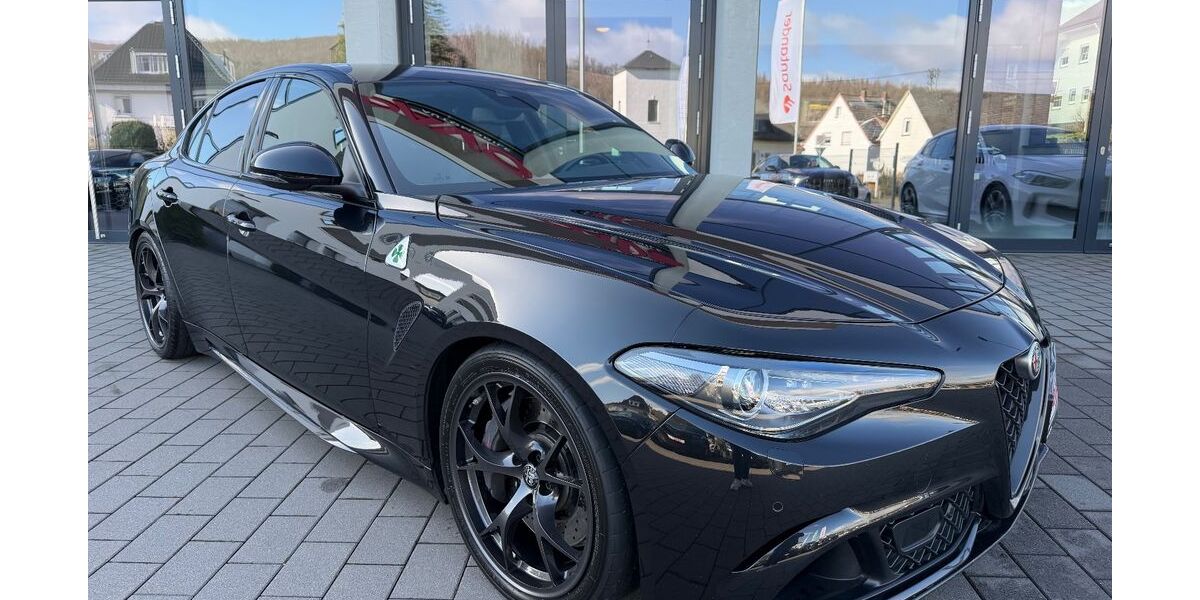 Alfa Romeo Giulia 25.710 km 59.991 &euro; Burbach 57299
