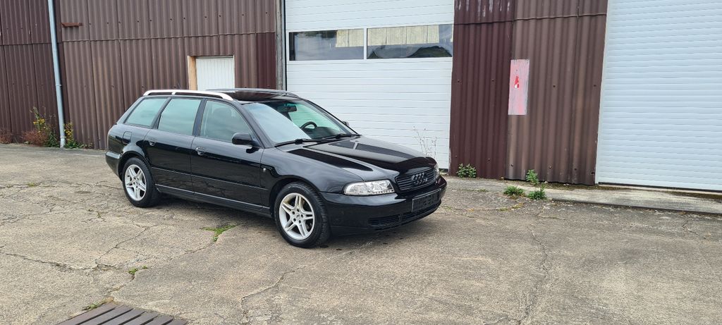 Audi A4 133.000 km 8.900 &euro; Kalefeld-Echte 37589