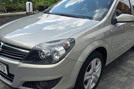 Opel Astra 159.500 km 3.000 &euro; Würzburg 97076