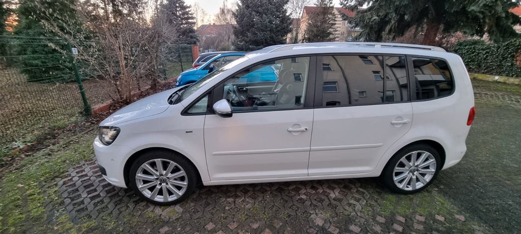 VW Touran 94.000 km 12.100 &euro; Halle 06130