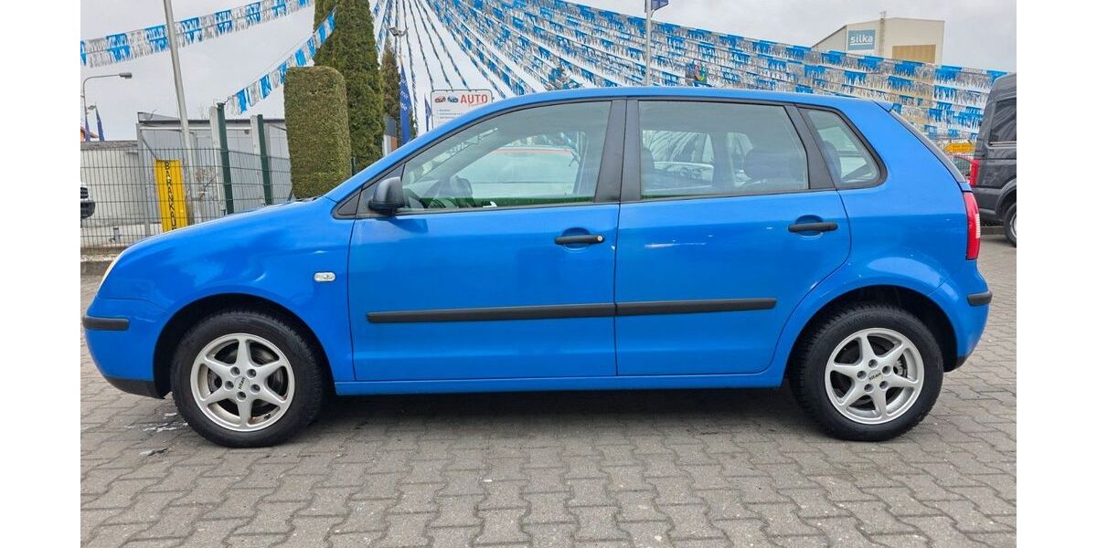 VW Polo 153.075 km 3.990 &euro; Königs Wusterhausen - OT Niederlehme 15713