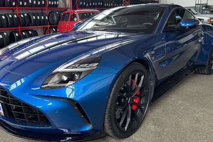 Aston Martin V8