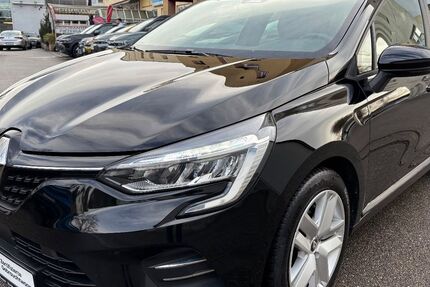 Renault Clio 32.400 km 11.200 &euro; Dachau 85221