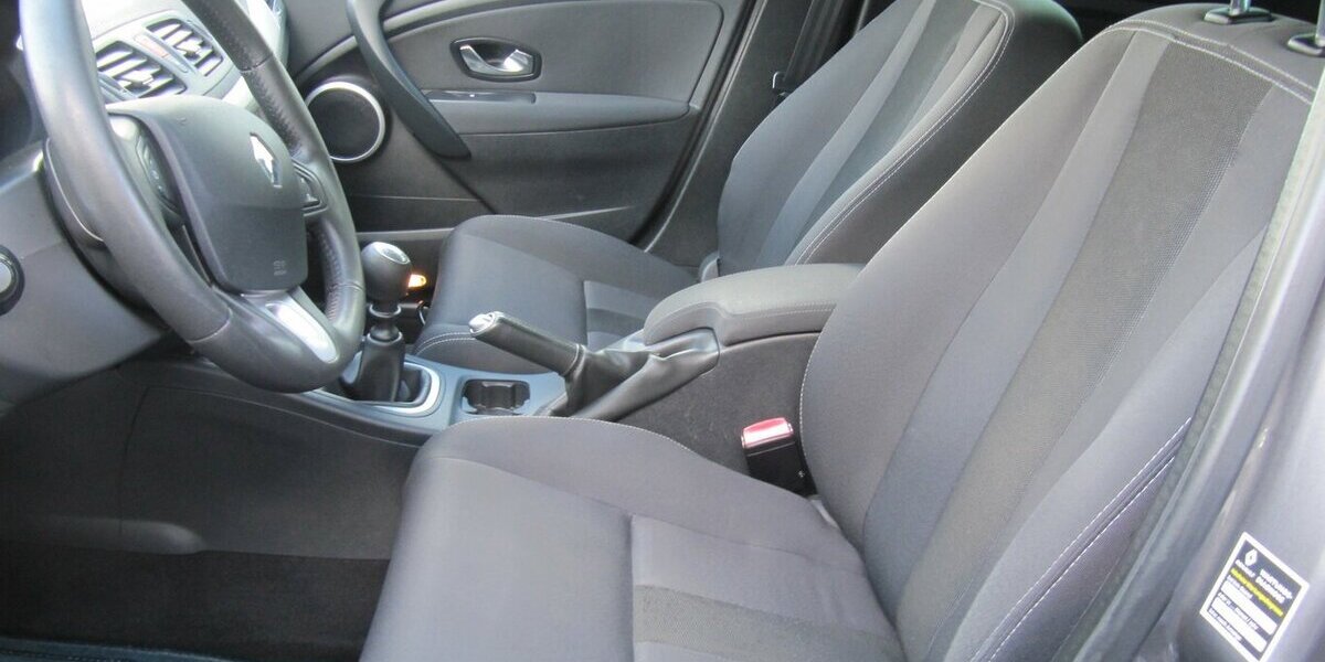 Renault Megane Dynamique -Klima- AHK+ Insp+ 143.547 km 4.250 &euro; Schwalbach/Taunus 65824