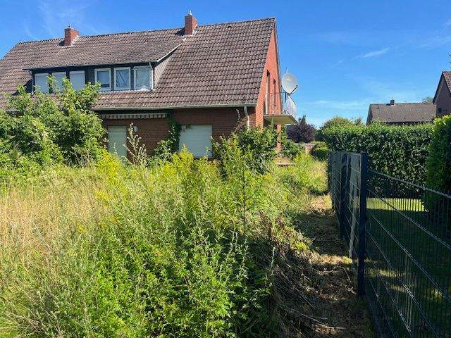 Sanierungsbedürftige Doppelhaushälfte in beliebter Lage 5 zimmer