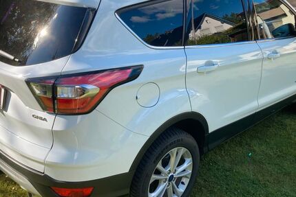 Ford Kuga 91.000 km 16.950 &euro; Kyritz 16866