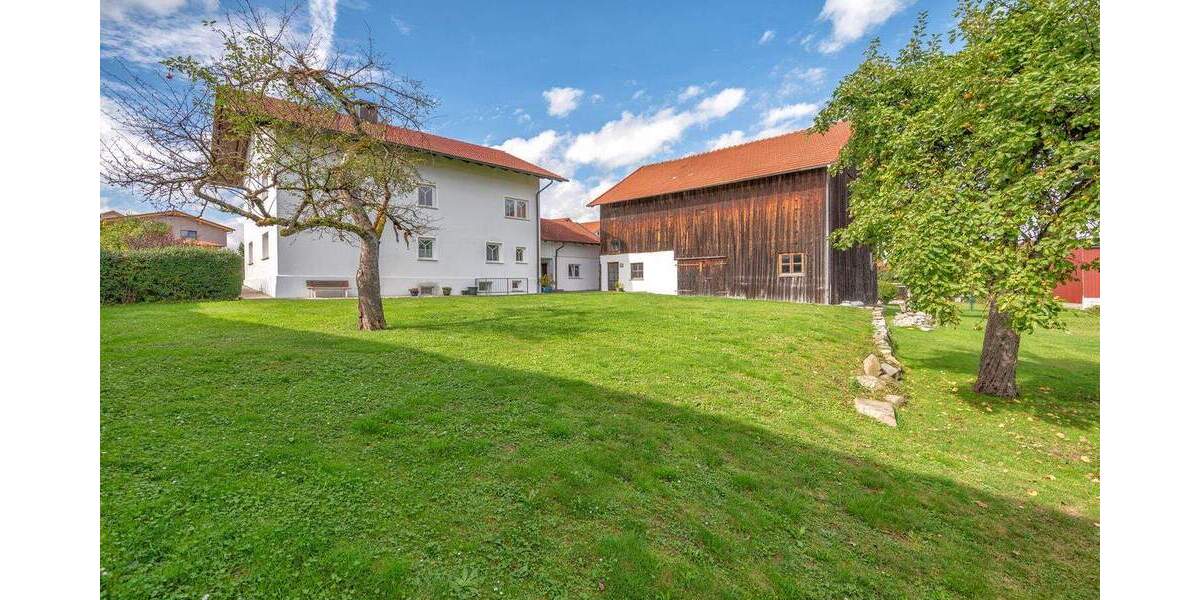 Bauernhaus, Landhaus Waldkirchen Richardsreut - 8 Zimmer, 177 m&sup2;, 690.000&euro; | Angebot:25742340