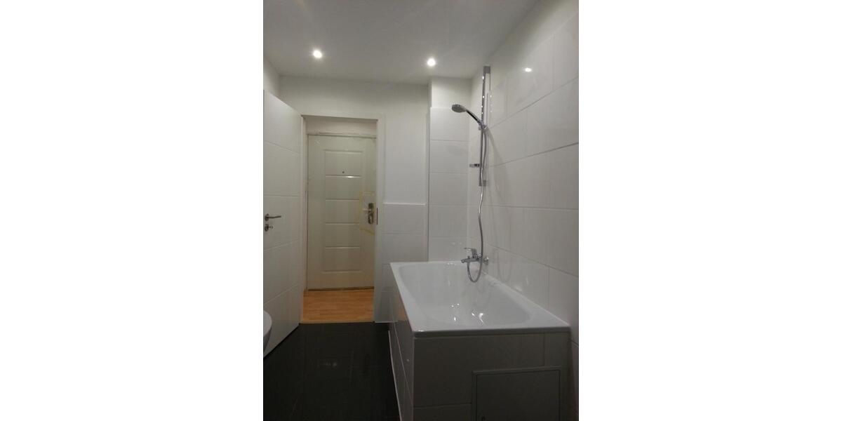 Dachgeschoßwohnung Neuss Furth-Mitte - 2 Zimmer, 50 m&sup2;, 550&euro; | Angebot:24573894