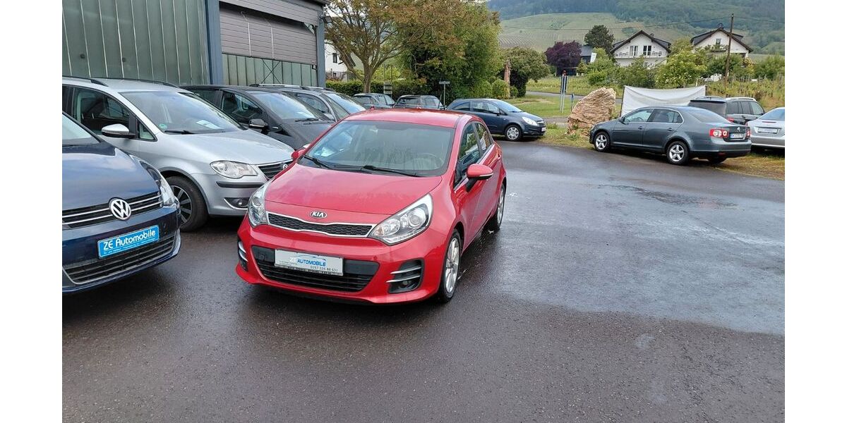 Kia Rio 206.000 km 4.100 &euro; KRÖV 54536