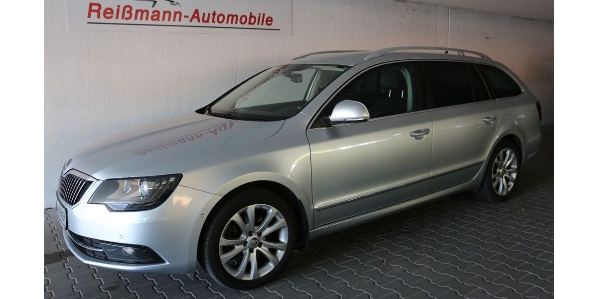 Skoda Superb 432.562 km 7.490 &euro; Dresden 01156