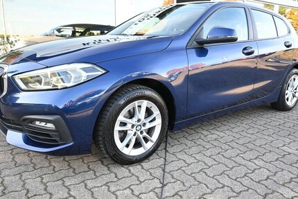 BMW 118 i*Advantage* Kliaut Navi LiveCockpit LED PDC 143.000 km 15.900 € Seevetal - Hittfeld 21218