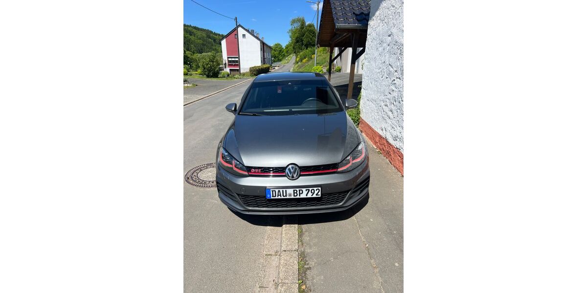 VW Golf 148.000 km 16.900 &euro; Densborn 54570