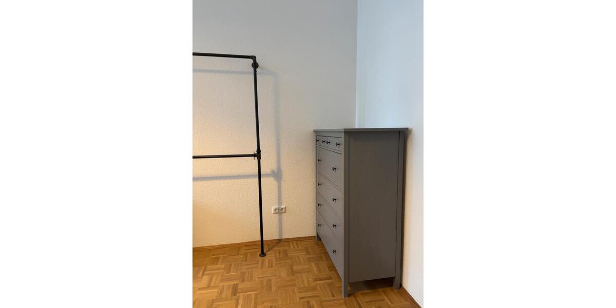 Erdgeschoßwohnung Wiesbaden - 3 Zimmer, 81 m&sup2;, 1.600&euro; | Angebot:24864129