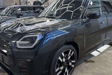 Mini Countryman C 28.883 km 41.299 &euro; München 80788