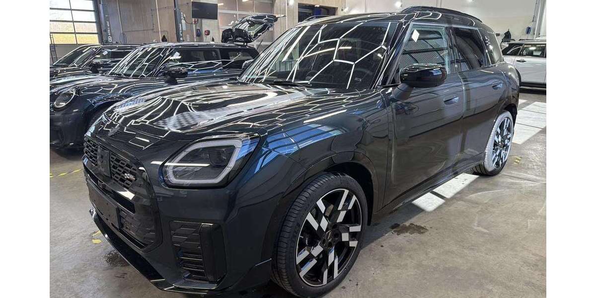 Mini Countryman C 28.883 km 41.299 &euro; München 80788