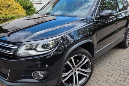 VW Tiguan 78.000 km 19.450 &euro; Bielefeld 33605