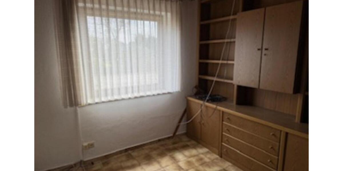 Einfamilienhaus Peine - 7 Zimmer, 180 m&sup2;, 1.800&euro; | Angebot:25418961