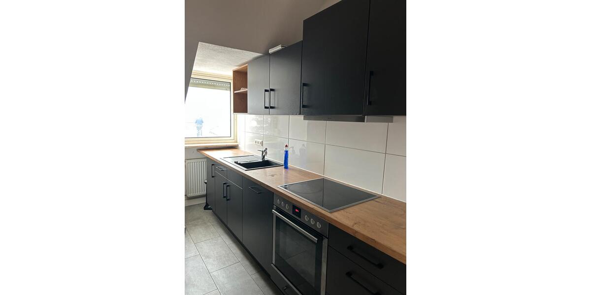 Dachgeschoßwohnung Heilbronn - 4 Zimmer, 97 m&sup2;, 1.190&euro; | Angebot:24472362