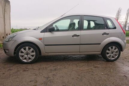 Ford Fiesta 178.000 km 1.550 &euro; Niederkassel 53859