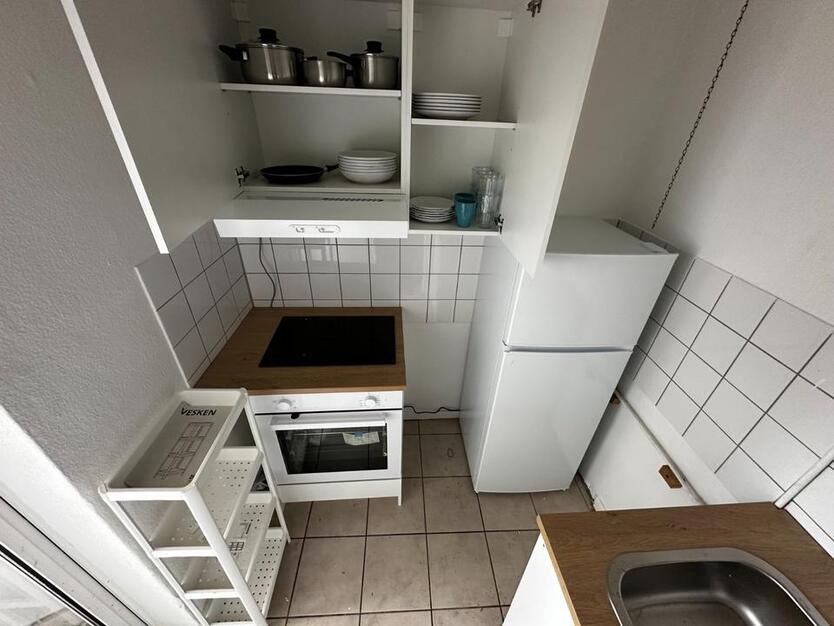 Möblierte 3.5 Zimmer WHG mit Küche und Waschmaschine und Betten