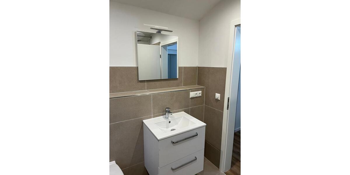 Etagenwohnung Wiesbaden Schierstein - 2 Zimmer, 64 m&sup2;, 1.140&euro; | Angebot:26661982