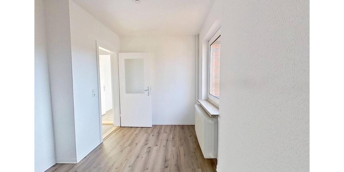Perfekt für eine kleine Familie: Große 3-Zimmer-Wohnung mit BALKON 3 zimmer