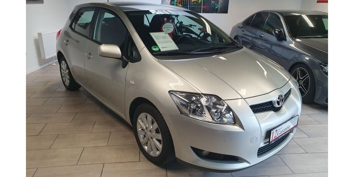 Toyota Auris 68.803 km 6.999 &euro; Hamburg 22529