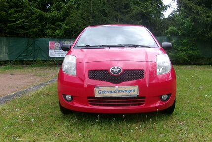 Toyota Yaris 161.300 km 2.300 &euro; Trusetal 98596