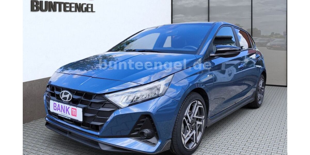 Hyundai i20 9.300 km 16.490 &euro; Flörsheim am Main 65439
