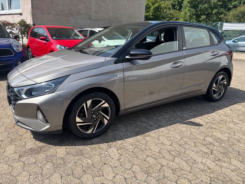 i20