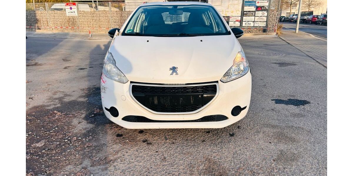 Peugeot 208 111.000 km 2.600 &euro; Gelsenkirchen 45884