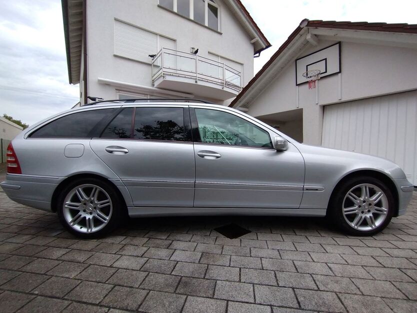 Mercedes-Benz C 200 130.000 km 7.490 € Schriesheim 69198