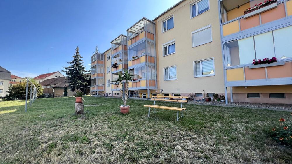 Gepflegte Eigentumswohnung mit Balkon für Kapitalanleger in Rochlitz 3 zimmer