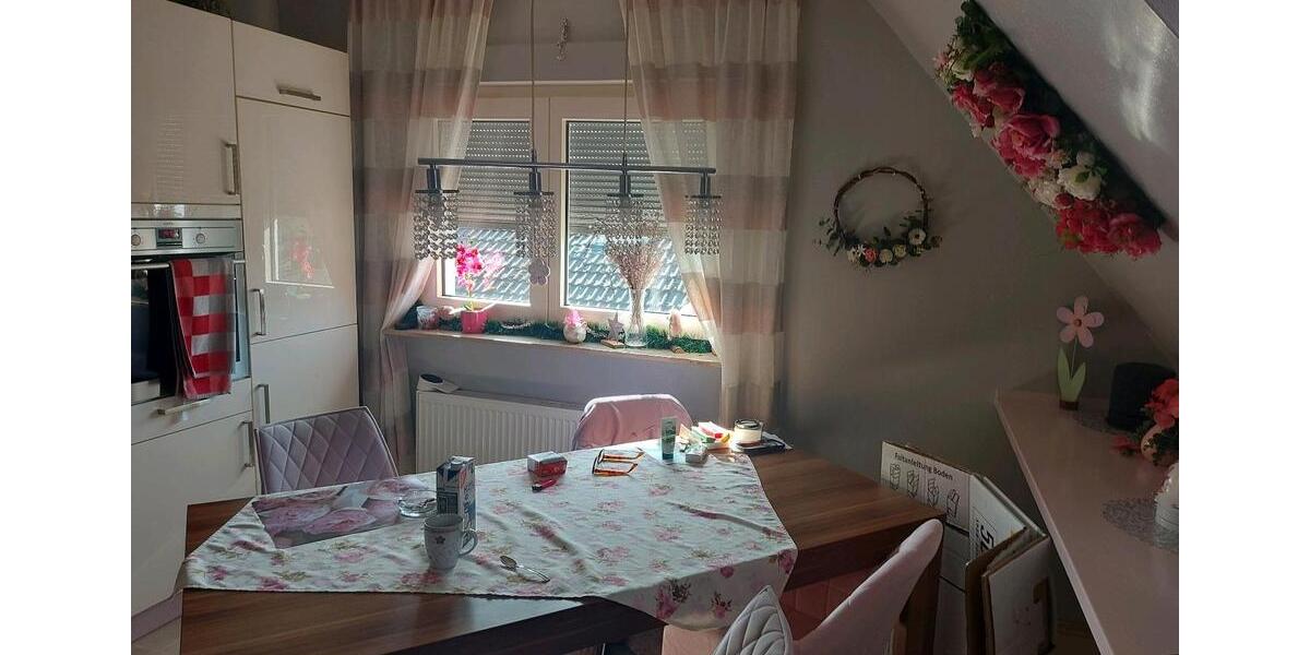 Dachgeschoßwohnung Morsbach - 3 Zimmer, 65 m&sup2;, 490&euro; | Angebot:25366346