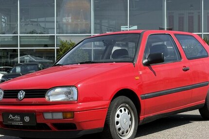VW Golf AUTOMATIKGETREIEBE/1.HAND 92.632 km 3.900 &euro; Villingen-Schwenningen 78054