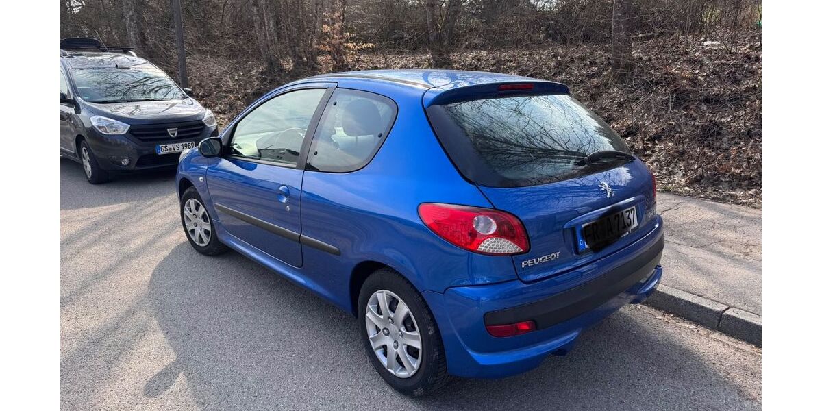 Peugeot 206 124.000 km 3.400 &euro; Freiburg 79111