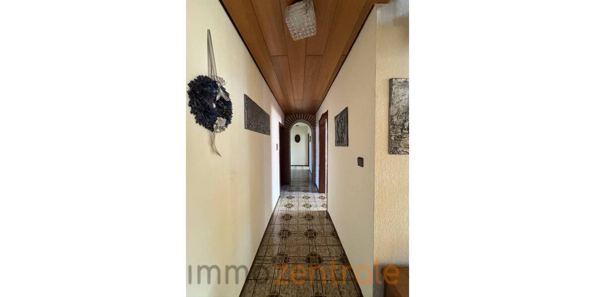 Einfamilienhaus Gunzenhausen Laubenzedel - 8 Zimmer, 203 m&sup2;, 329.000&euro; | Angebot:25680267