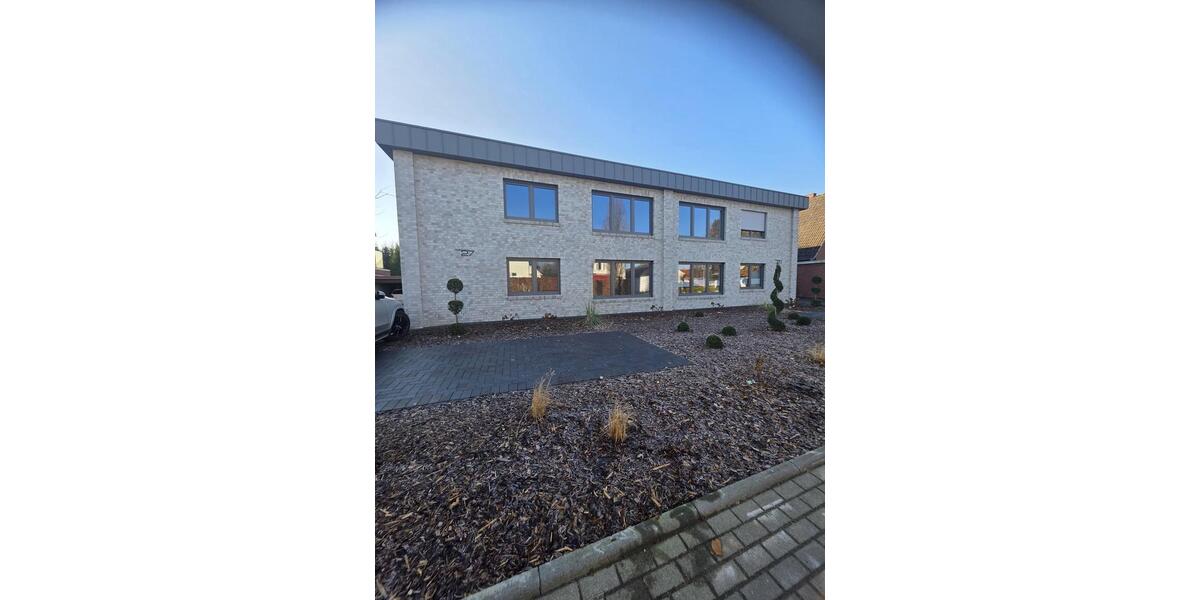 Erdgeschoßwohnung Cloppenburg - 4 Zimmer, 115 m&sup2;, 1.150&euro; | Angebot:25974454
