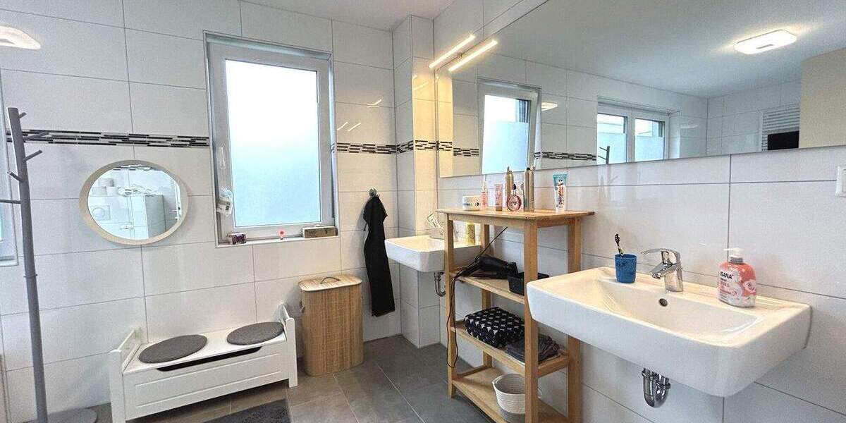 Reihenmittelhaus Münster Mauritz - 7 Zimmer, 190 m&sup2;, 790.000&euro; | Angebot:25736045
