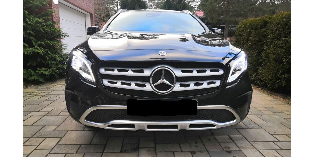 Mercedes-Benz GLA 180 71.000 km 16.800 &euro; Rangsdorf 15834